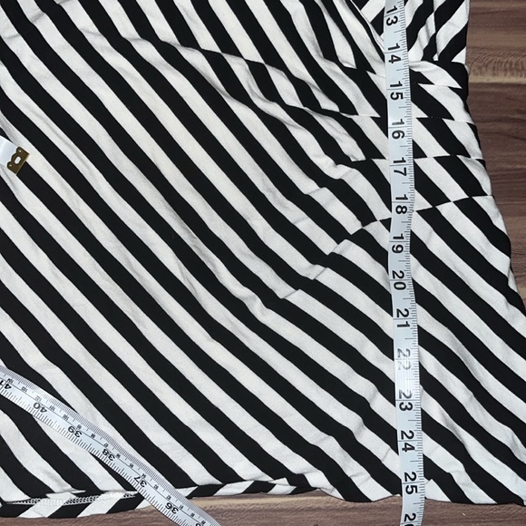 White House, Black market, black and white striped ruched tank top - Picture 8 of 15